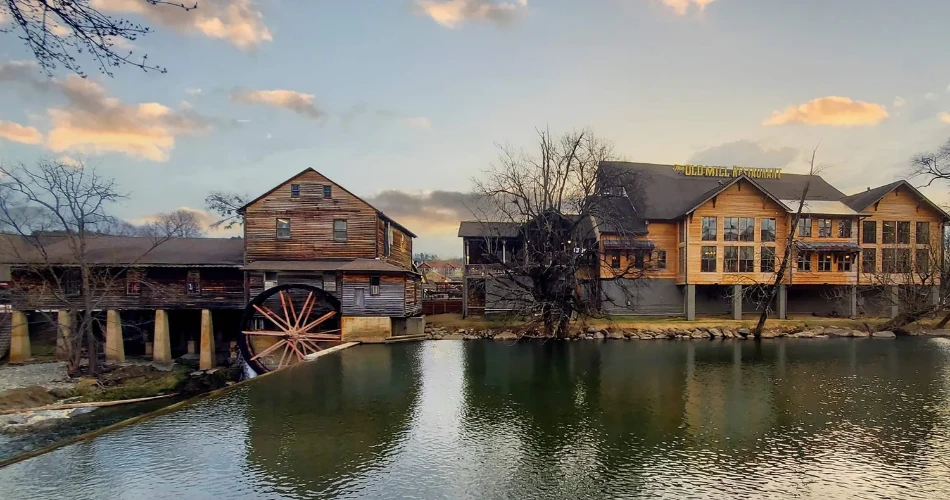 10 Best Restaurants in Pigeon Forge