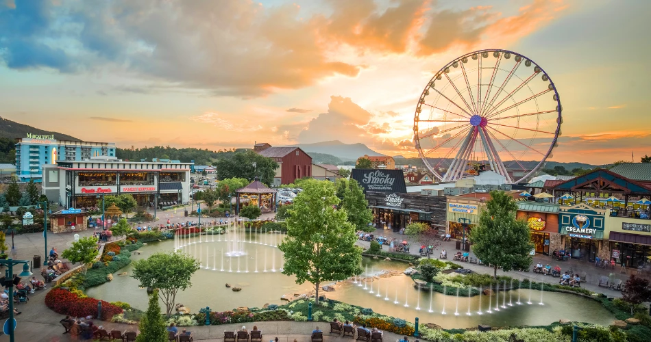 10 Best Attractions for Couples in Pigeon Forge