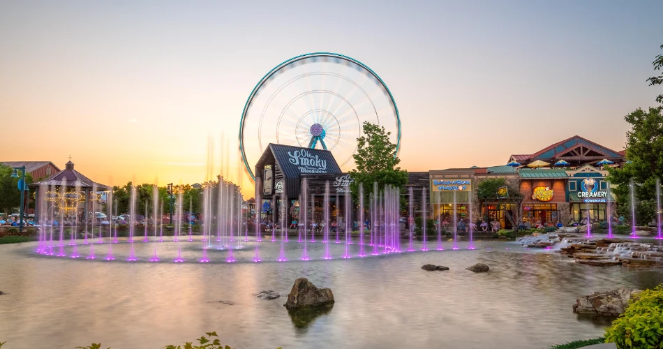 10 Best Attractions for Couples in Pigeon Forge
