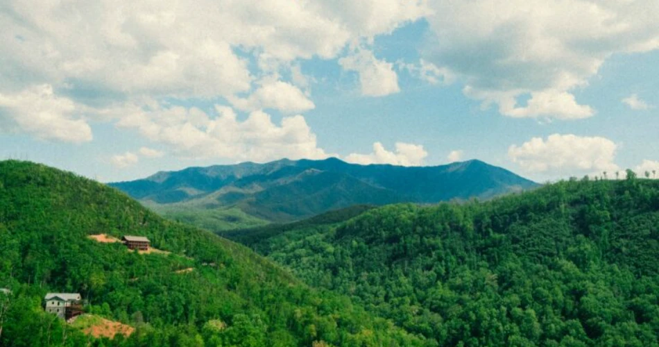 10 Best Attractions for Couples in Pigeon Forge