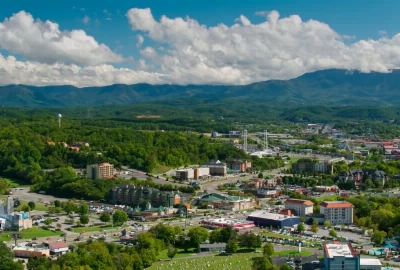 Introduction to Pigeon Forge, TN: A City of All Seasons